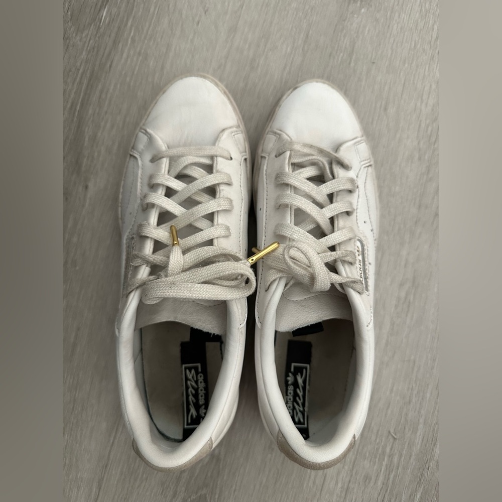 Adidas leather sneaker